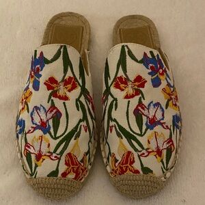Tory Burch Floral Embroidered Women's Slip-On Shoes